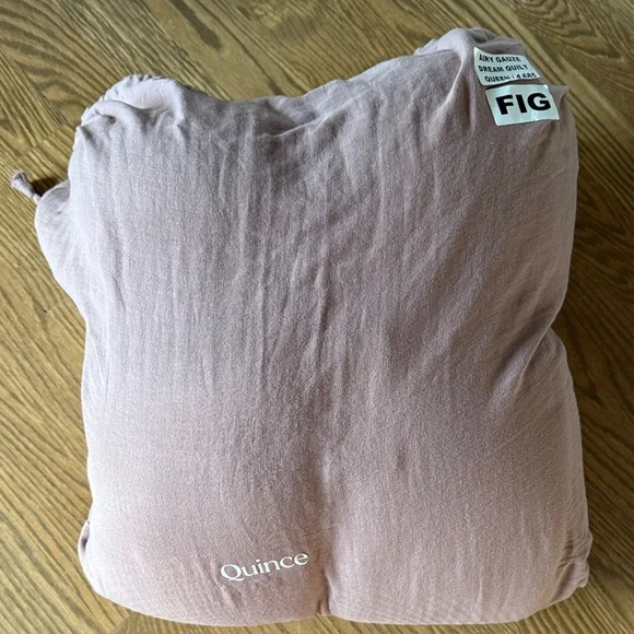 Quince Fig Airy Gauze Dream Quilt Quilts